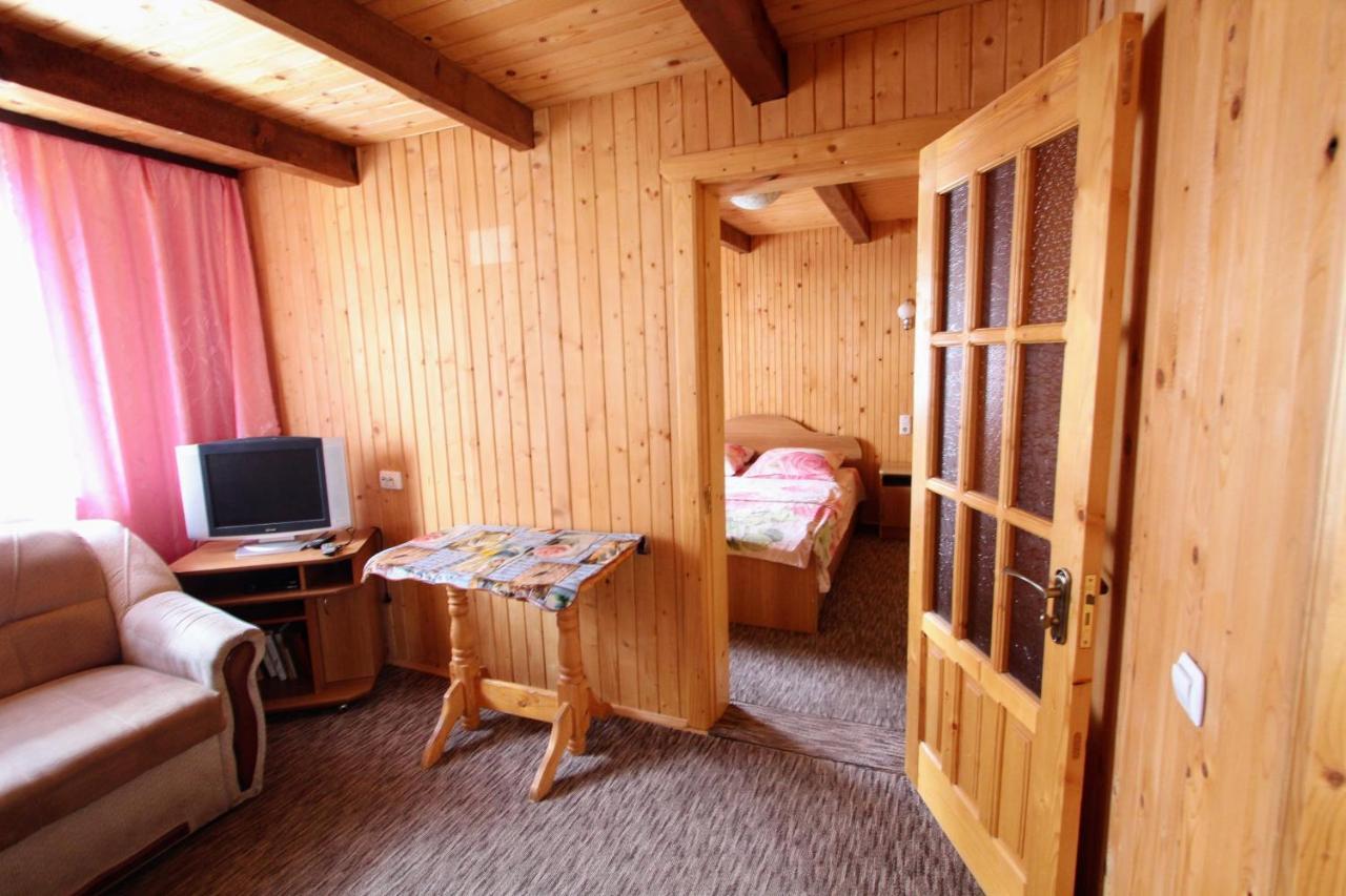Hrystyna Yablunytsya Exterior foto