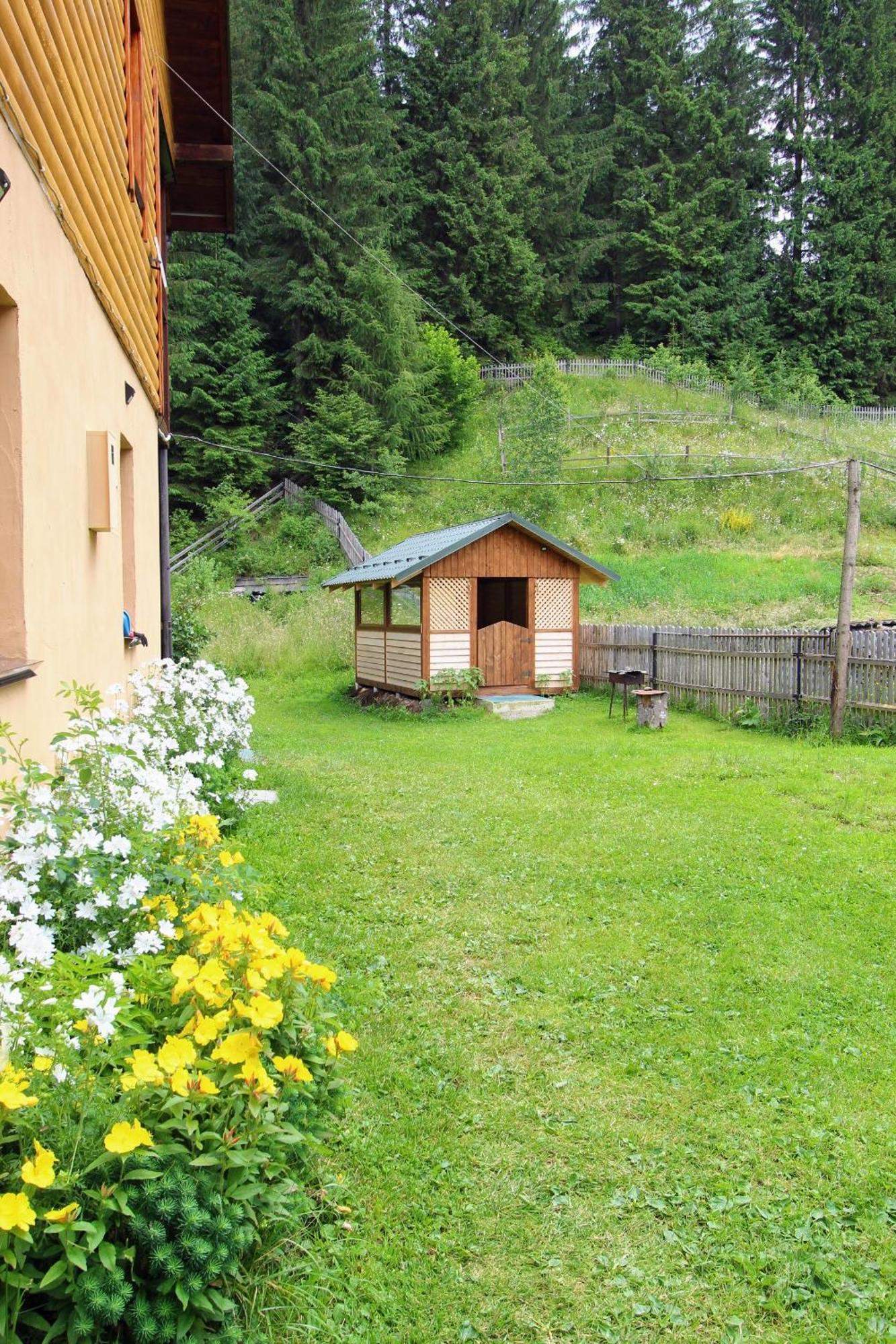 Hrystyna Yablunytsya Exterior foto